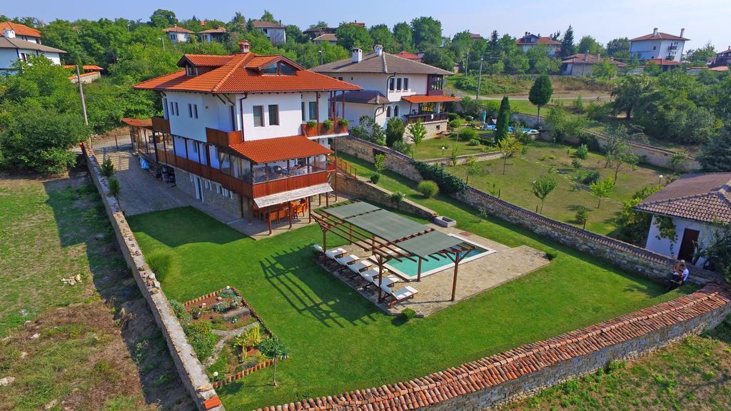 Guest House Diabora Arbanasi Quarto foto